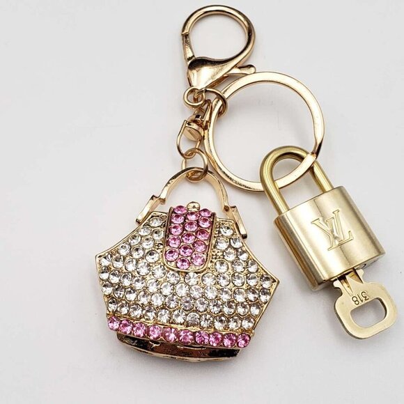 100% Auth Louis Vuitton Lock & Key with unbranded Bagcharm, Keycharm, Keychain - Picture 1 of 8